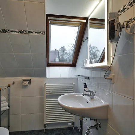 Luisenhof מלון נויגלובסו