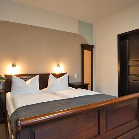 Luisenhof מלון נויגלובסו